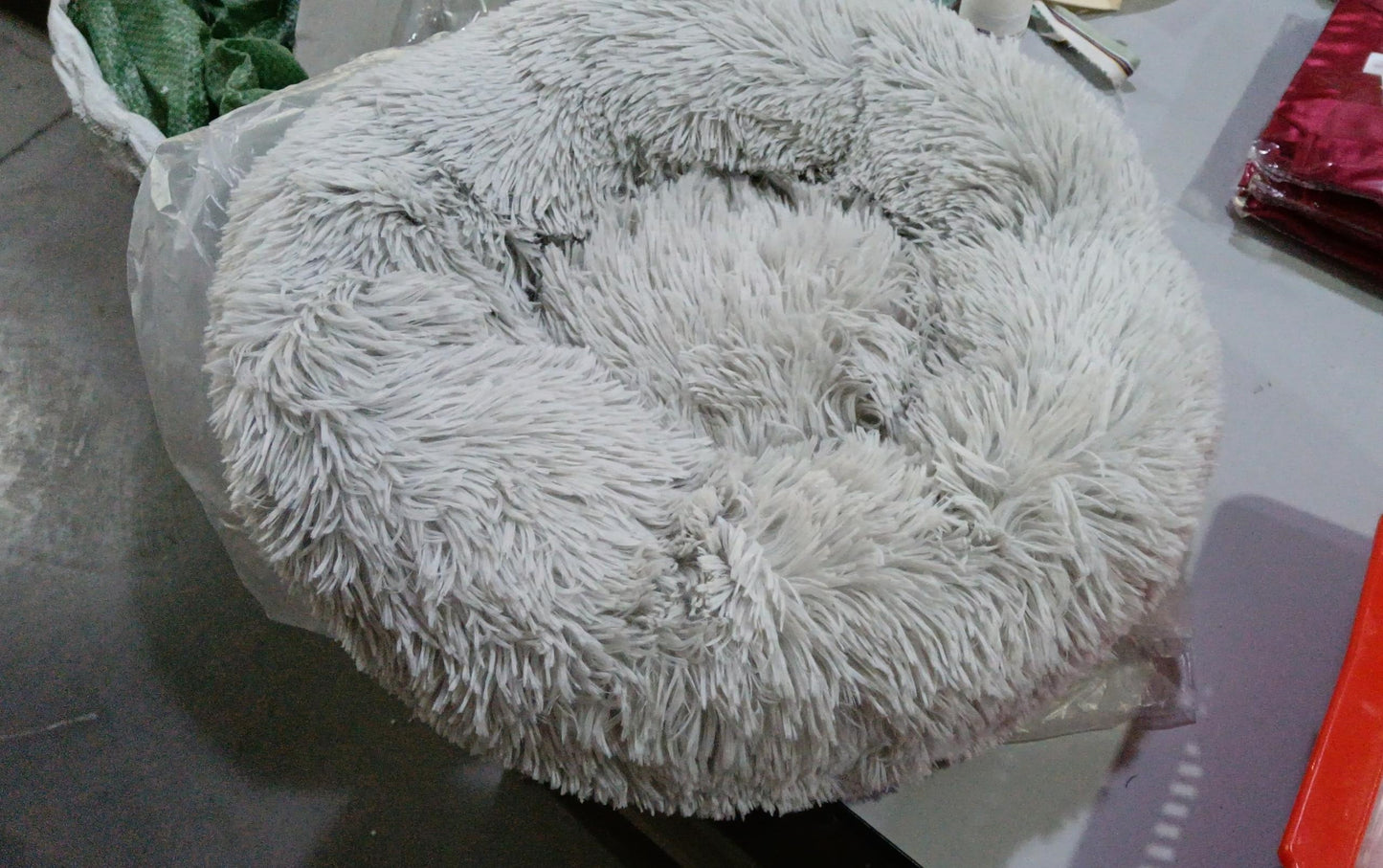Ultra-Soft Round Plush Pet Bed
